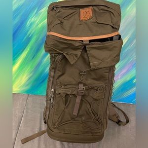 Fjallraven Singi Stubben Olive Green